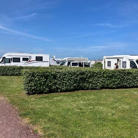 Camping La Sinope Quinéville Exterior foto
